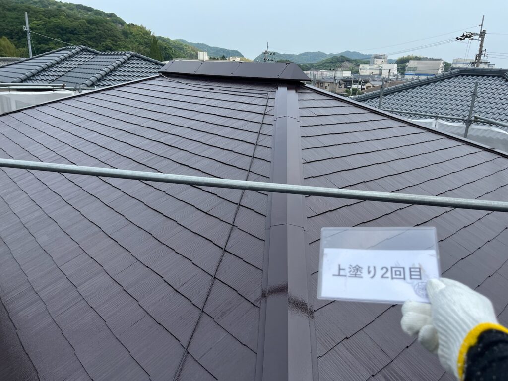 屋根上塗り2回目完成