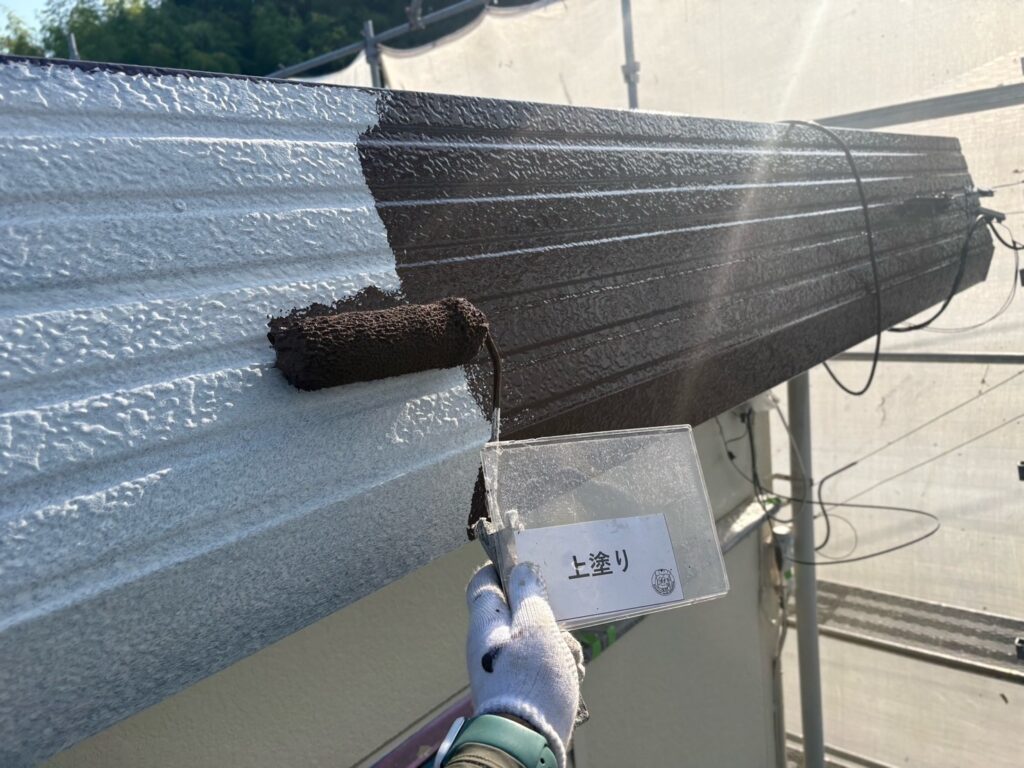 パラペット上塗り状況