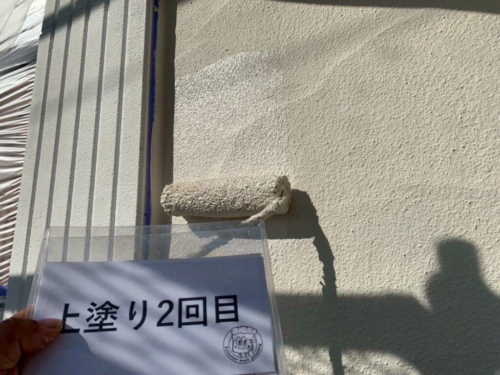 外壁上塗り2回目状況