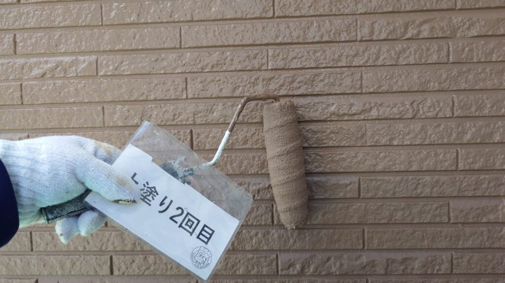 意匠性上塗り2回目状況