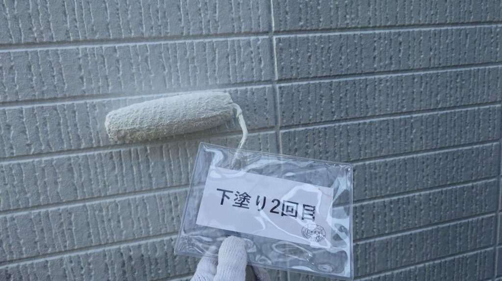 下塗り2回目状況<br />
