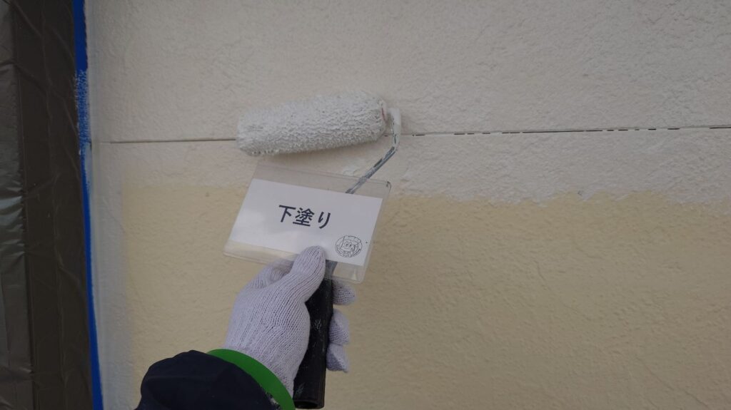 外壁塗装下塗り