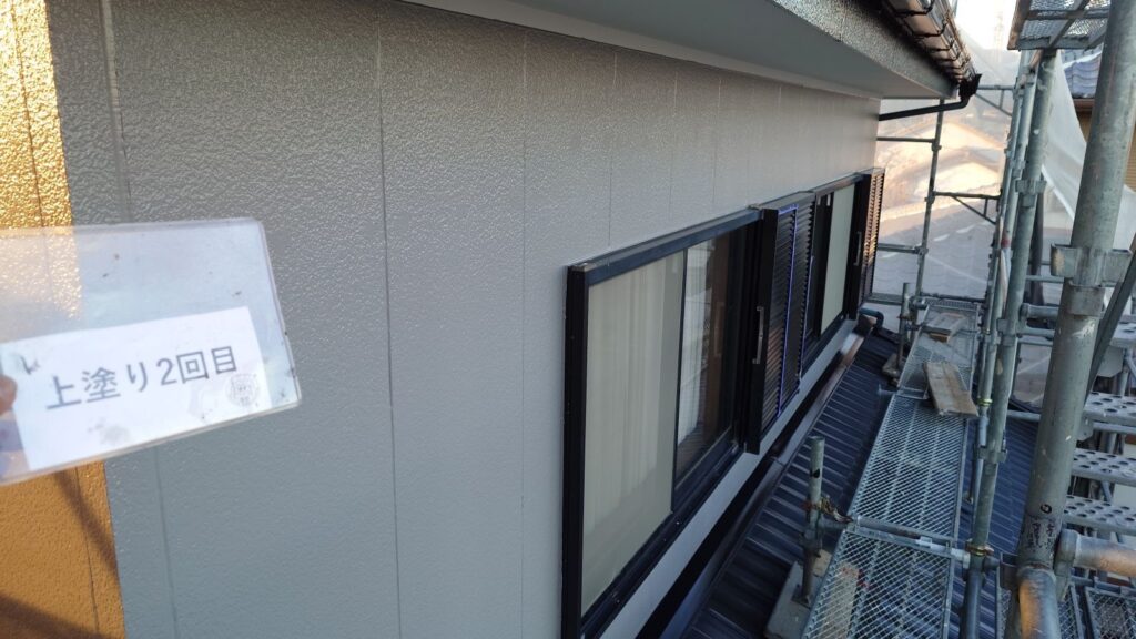 外壁上塗り2回目完成