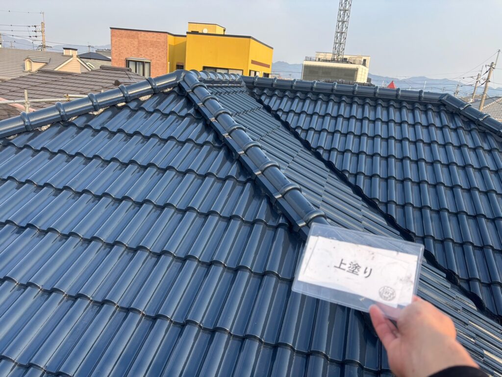 屋根上塗り完成