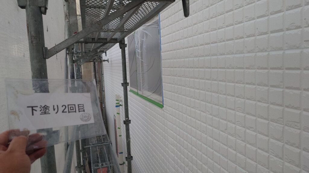外壁下塗り2回目完成