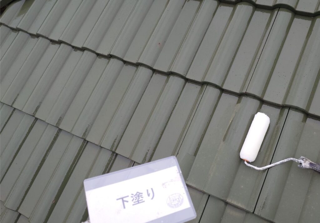 屋根下塗り状況
