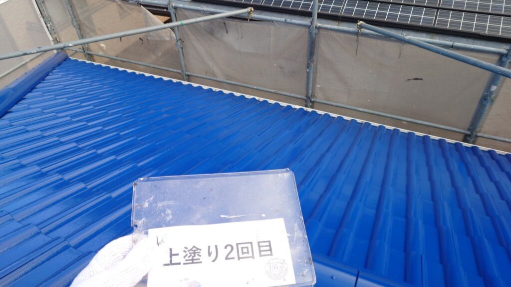 屋根上塗り2回目完成