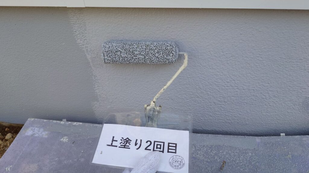 基礎塗装<br />
上塗り2回目状況