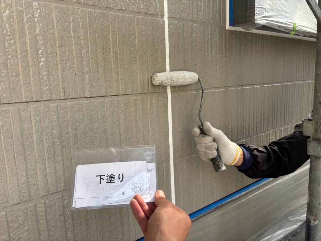 外壁下塗り状況
