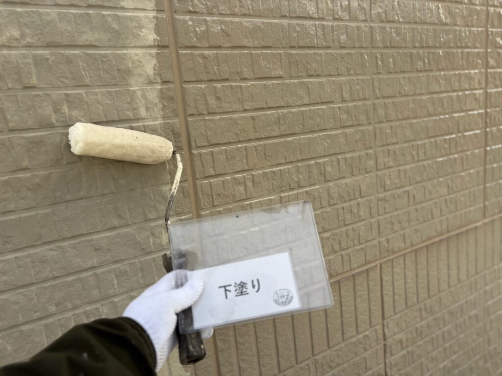 外壁塗装下塗り状況