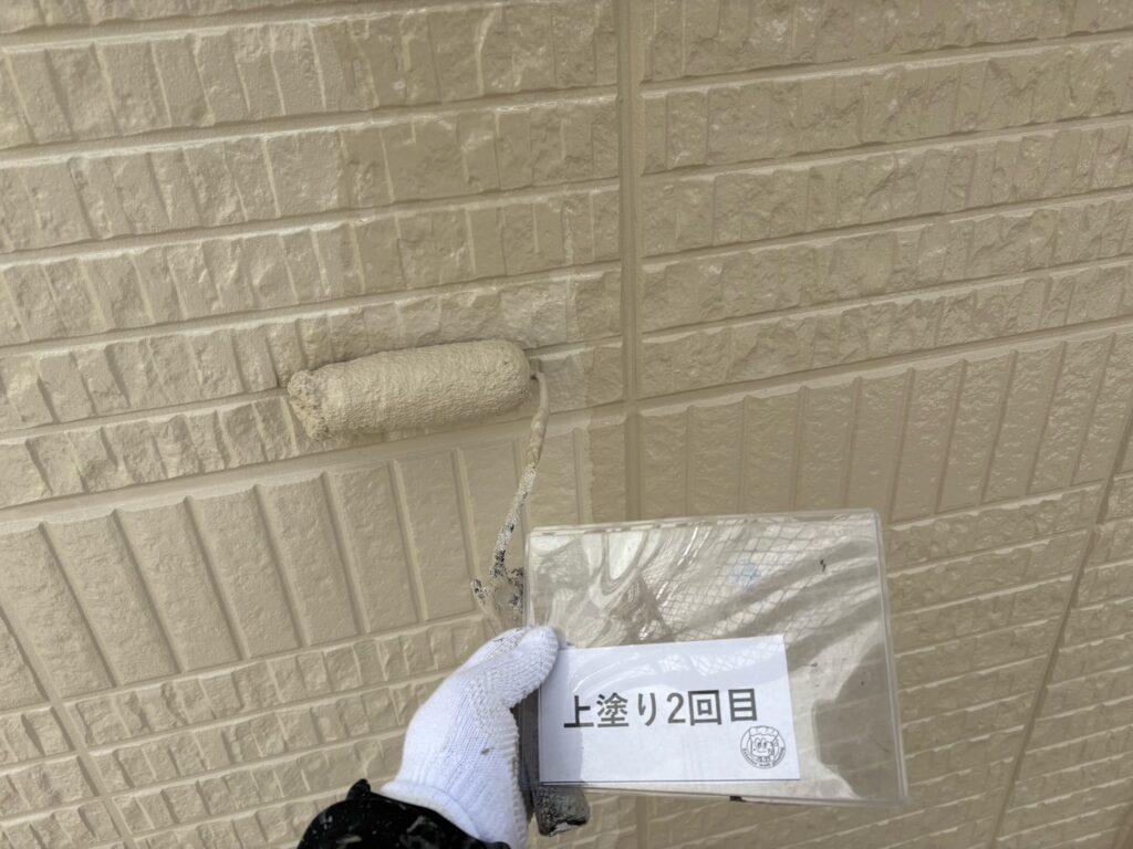 外壁塗装上塗り2回目状況