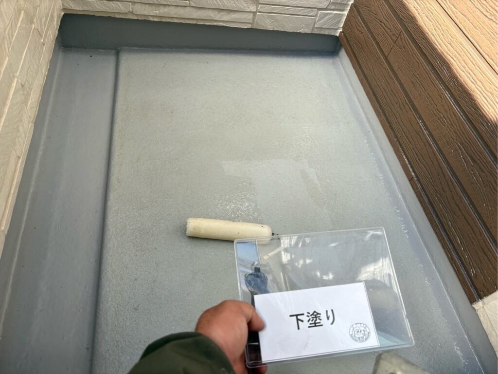 FRP防水<br />
プライマー塗布状況