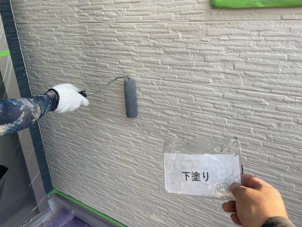 外壁塗装下塗り
