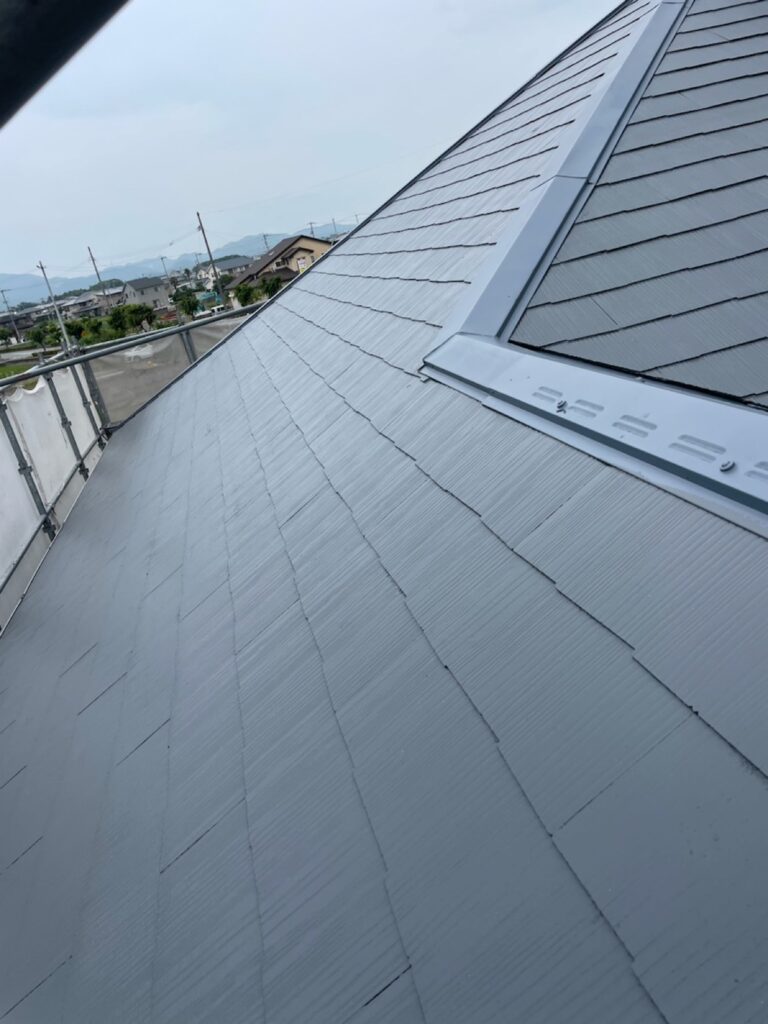 屋根　塗装<br />
専用バインダー<br />
（下塗り）完成