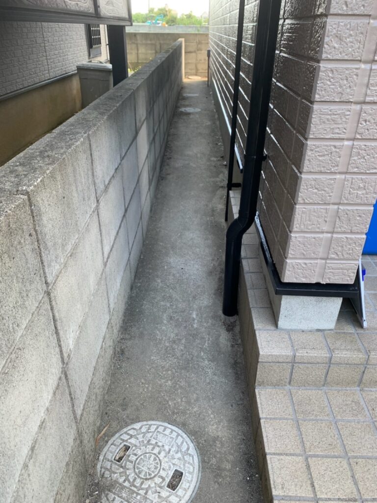 土間<br />
高圧洗浄完成