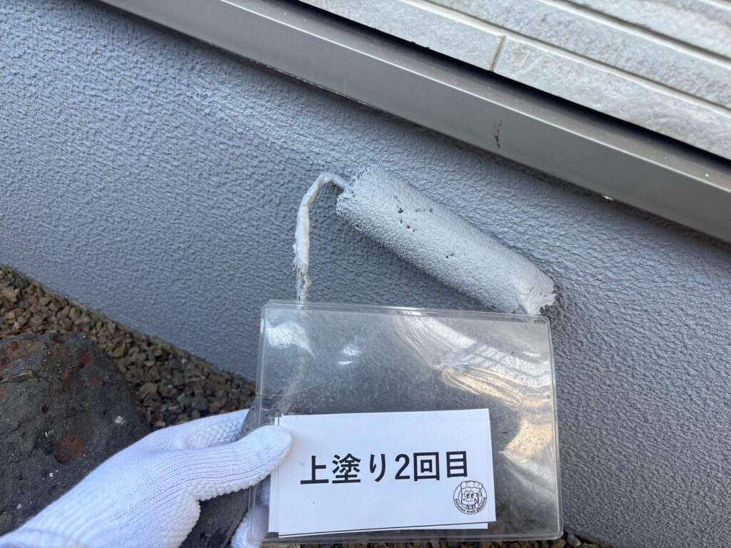 基礎塗装<br />
上塗り2回目状況