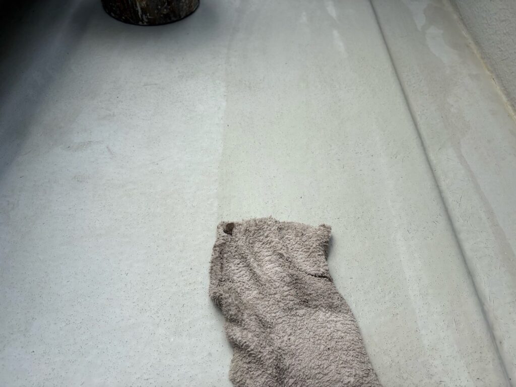 FRP防水<br />
下地調整<br />
アセトン拭き