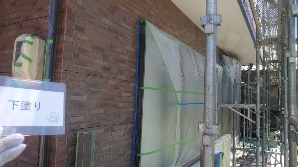 外壁塗装<br />
意匠性サイディング<br />
クリヤー専用バインダー完成