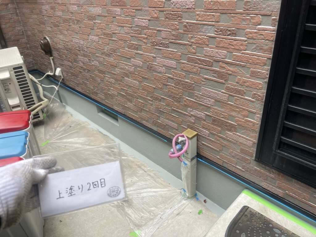 基礎塗装<br />
完成