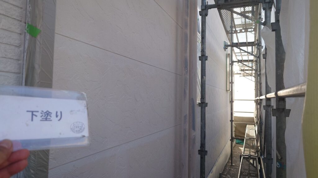 外壁下塗り完成