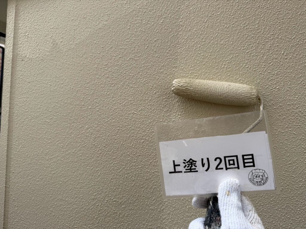 外壁塗装上塗り2回目状況