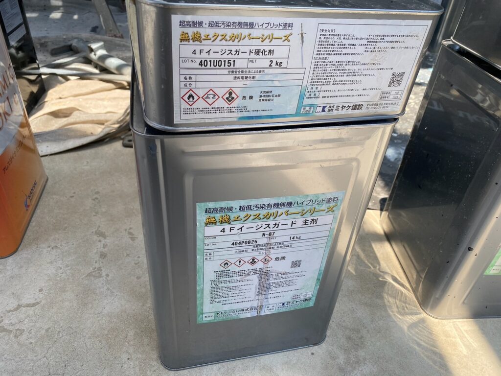 雨樋塗装<br />
仕様材料<br />
４Fイージスガード