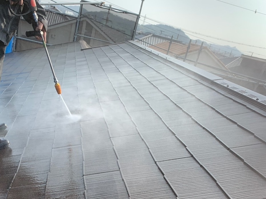 屋根高圧洗浄状況