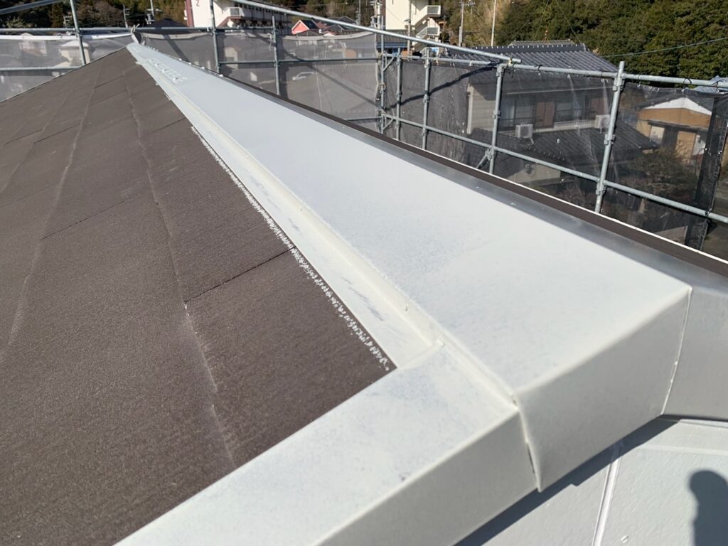 板金部<br />
下塗り状況