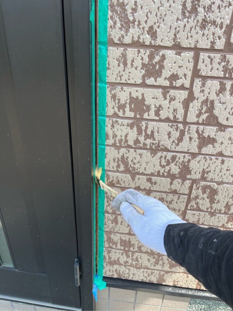 シーリング施工<br />
プライマー塗布状況