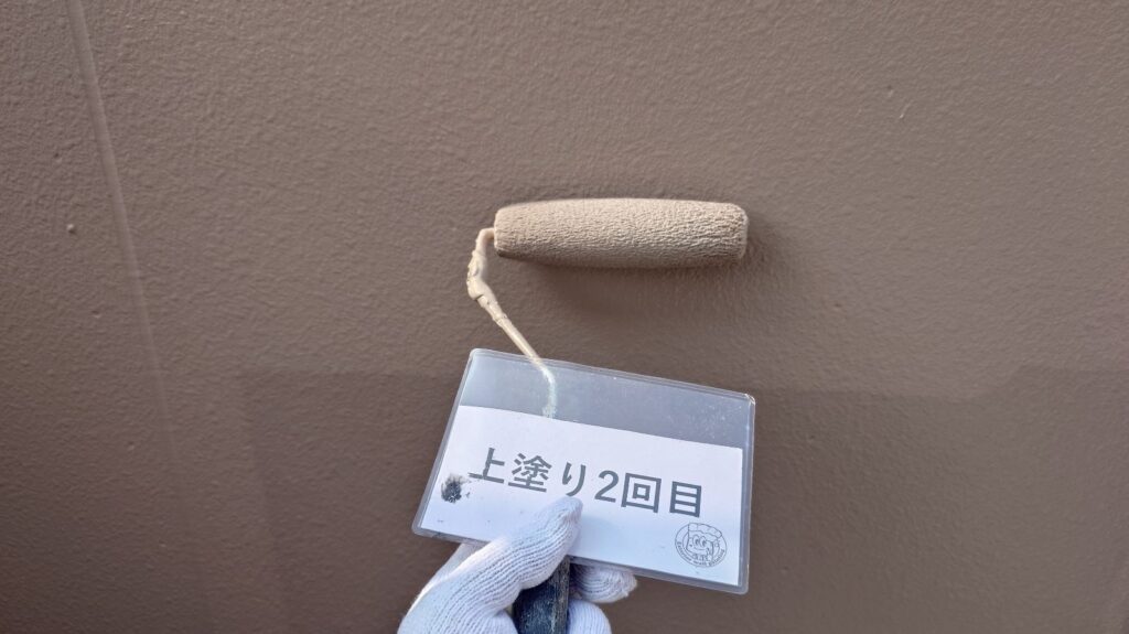 外壁塗装上塗り2回目状況