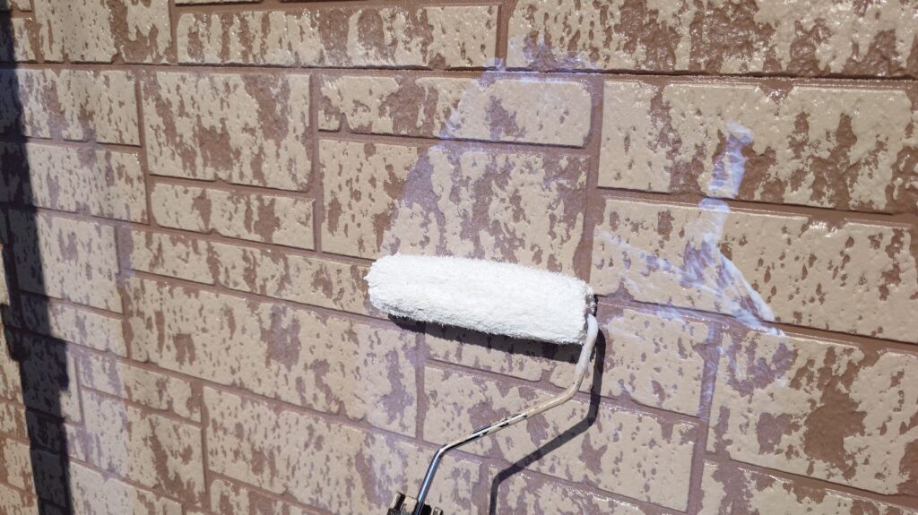 多彩模様ダブルトーン仕上げ<br />
クリヤー塗装状況