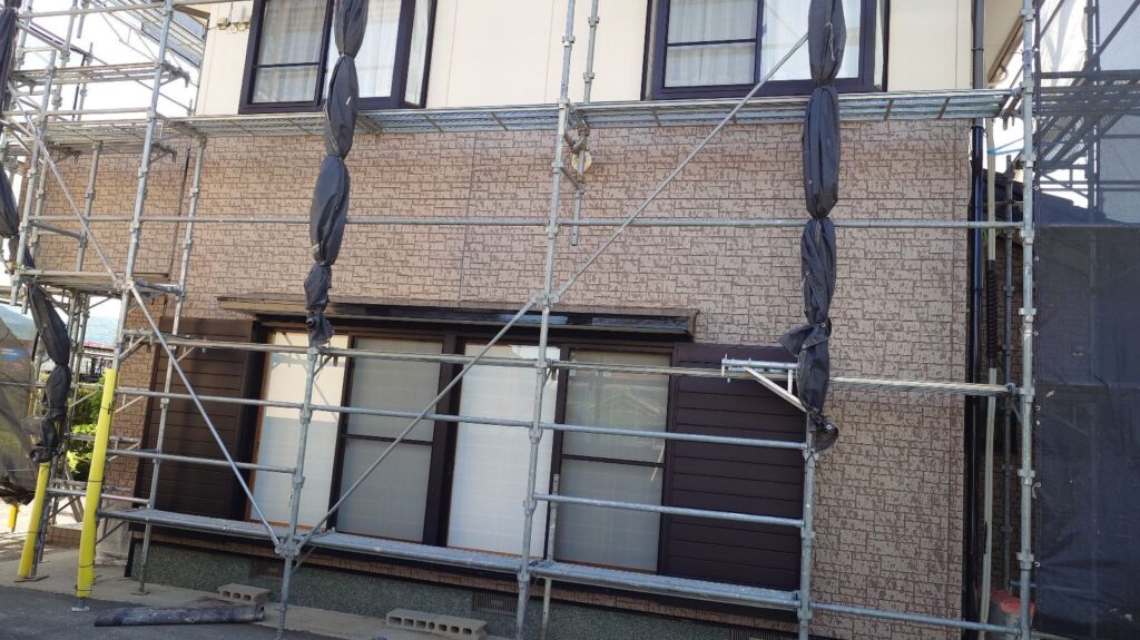 多彩模様ダブルトーン仕上げ<br />
完成