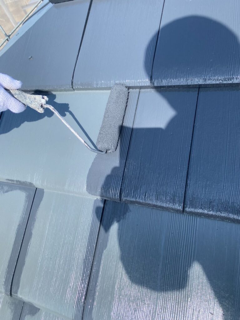 中塗りを行ないます。