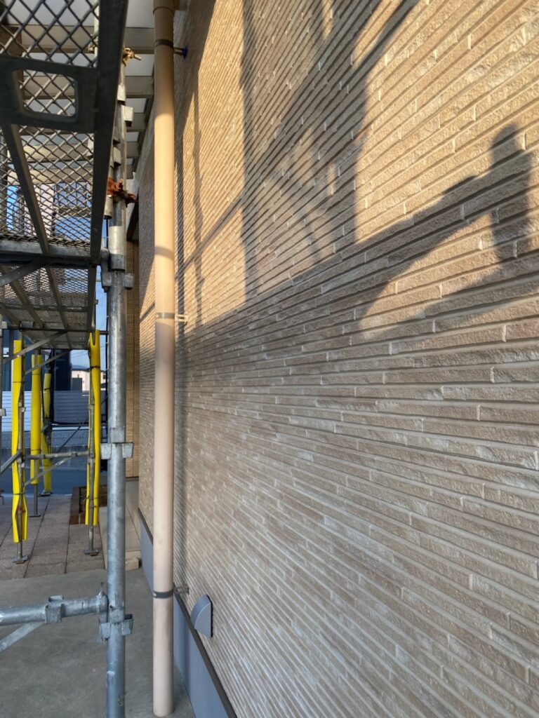 クリヤー塗装<br />
トップコート後です。