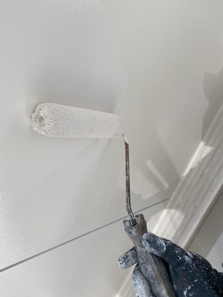 天井仕上げ1回目です。