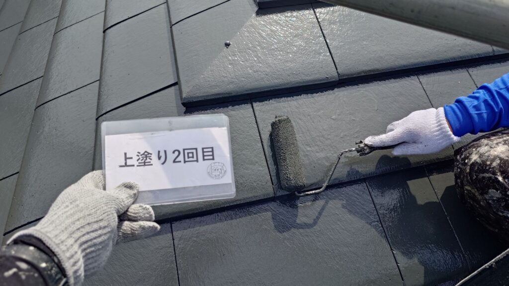 上塗り2回目を行いました。