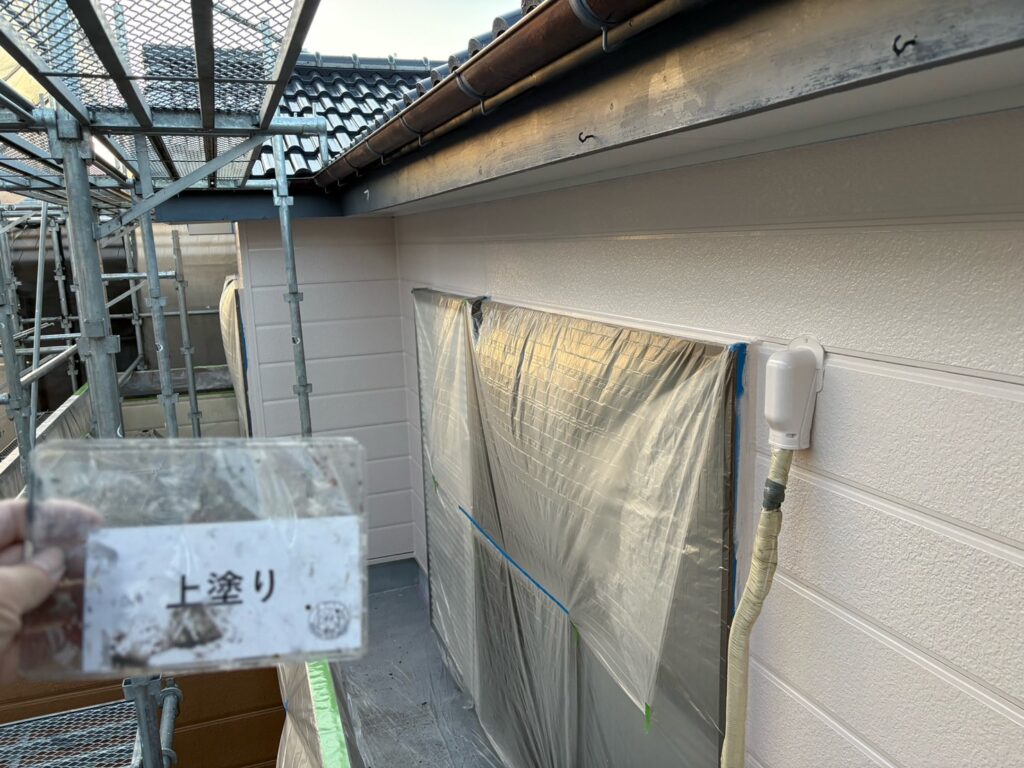 外壁塗装<br />
上塗り完了