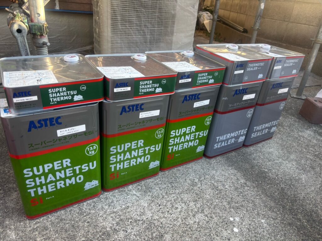 屋根塗装<br />
材料<br />
ASTEC<br />
スーパー遮熱サーモ