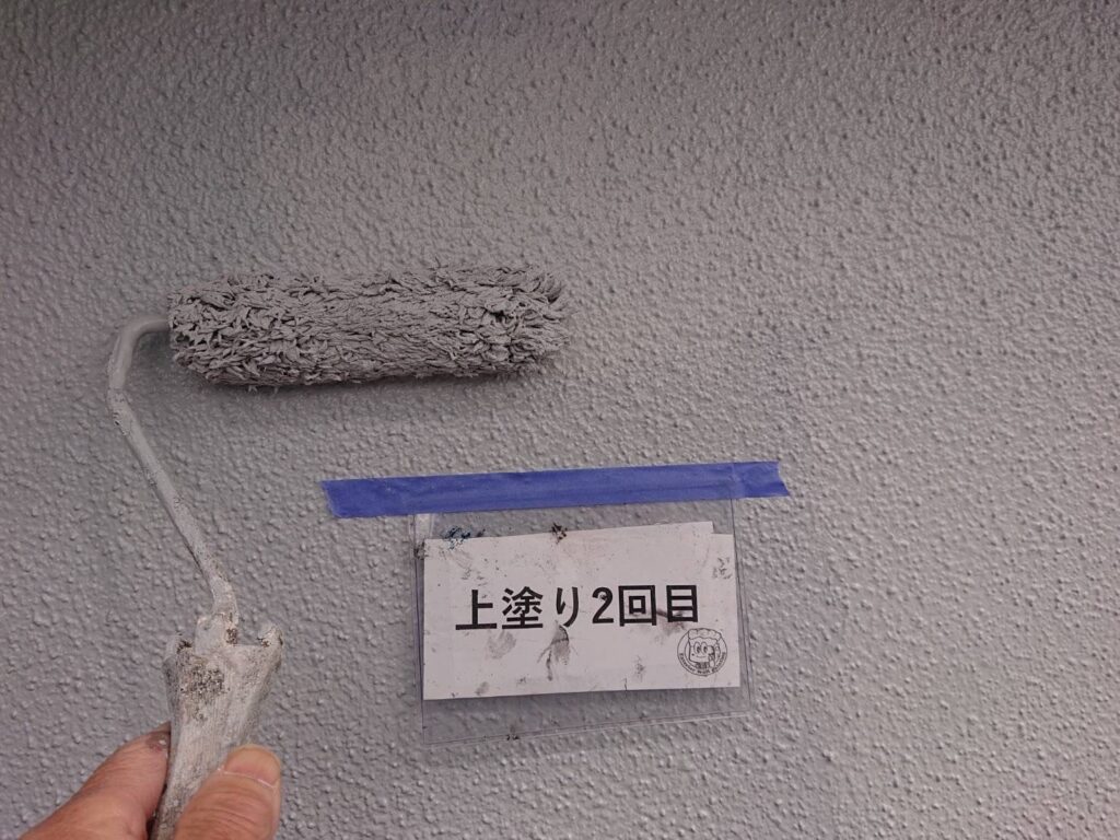 外壁塗装上塗り2回目状況