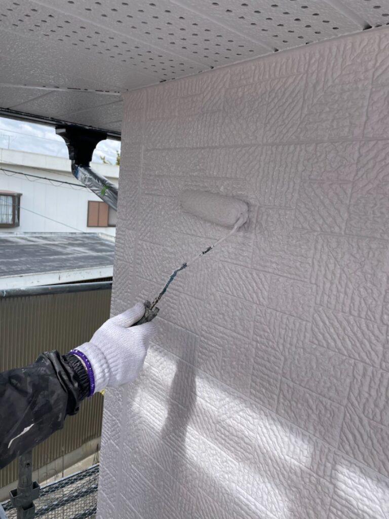外壁塗装上塗り2回目状況