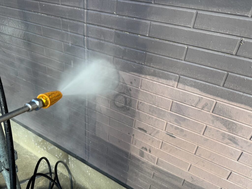 高圧洗浄状況<br />
になります。