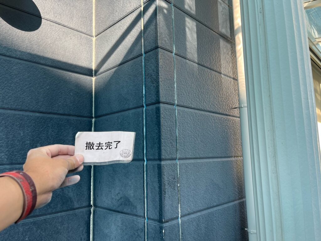 古いコーキング撤去完成です。