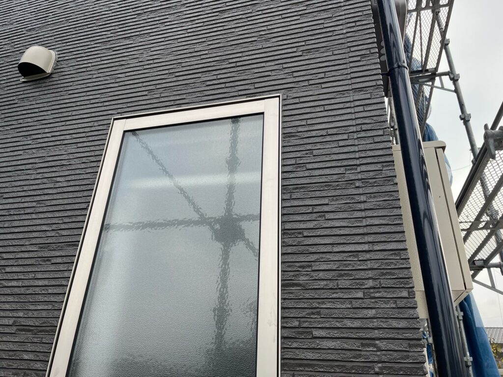 コーキング工事<br />
完成