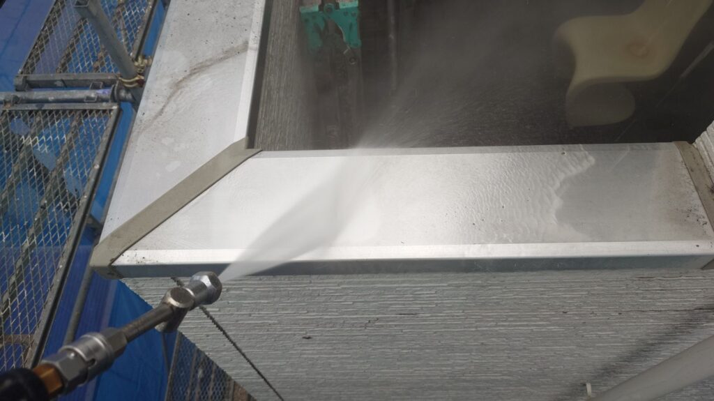 高圧洗浄<br />
状況