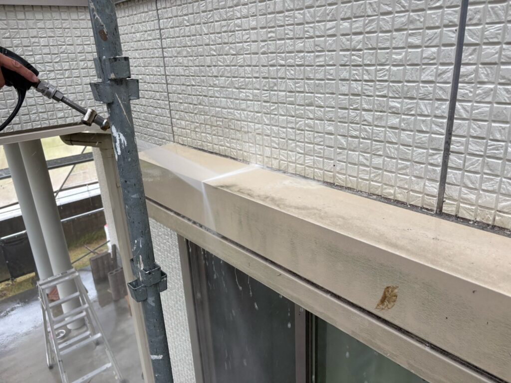 付帯<br />
高圧洗浄状況になります。