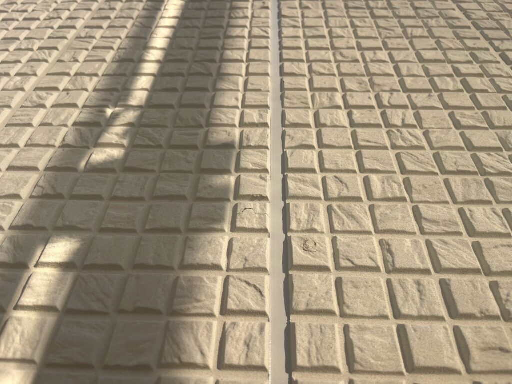 コーキング工事<br />
完成です。