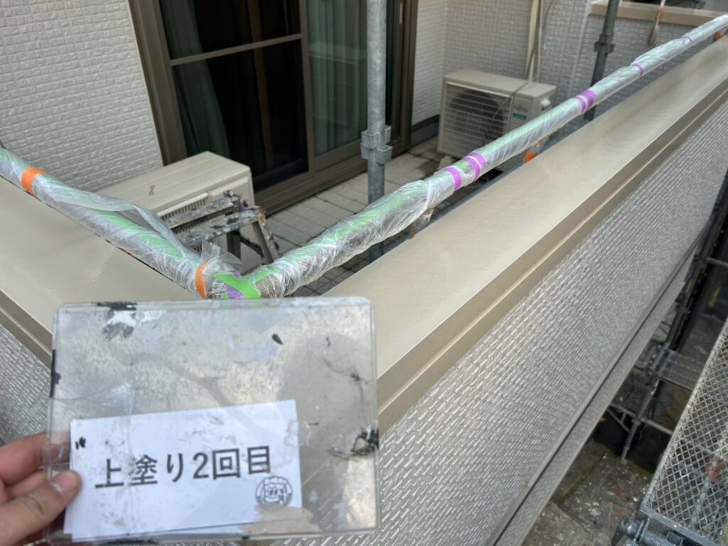 笠木塗装<br />
完成です。