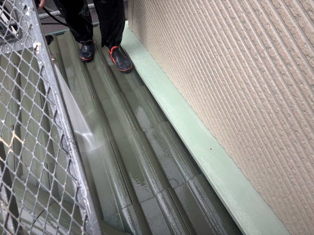 屋根高圧洗浄