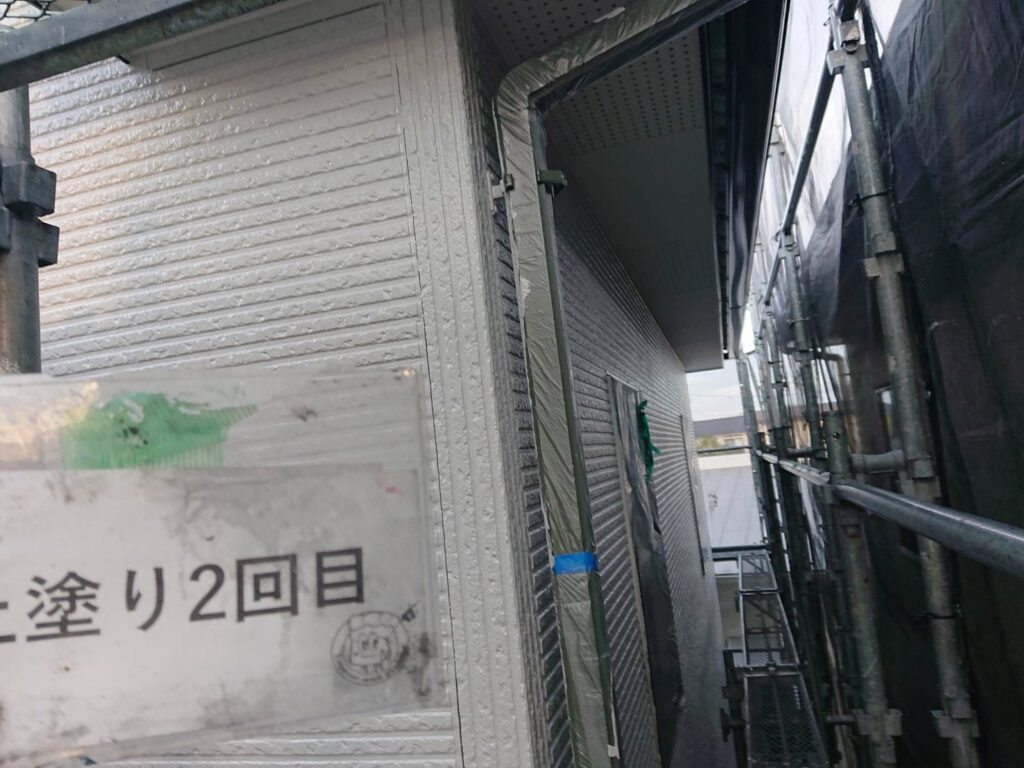 上塗り2回目後です。