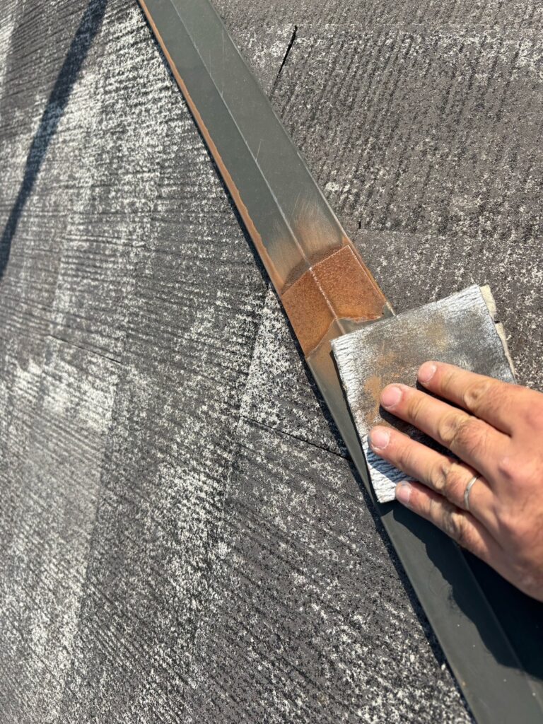 屋根<br />
下地調整